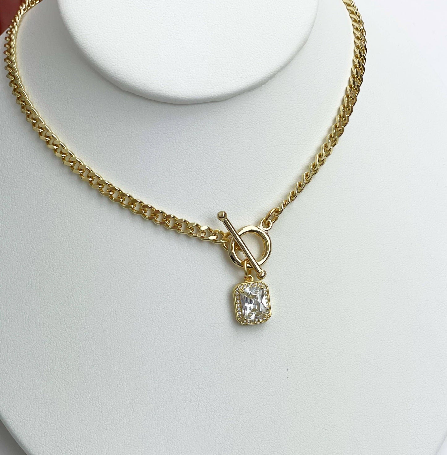 Glam Toggle Necklace