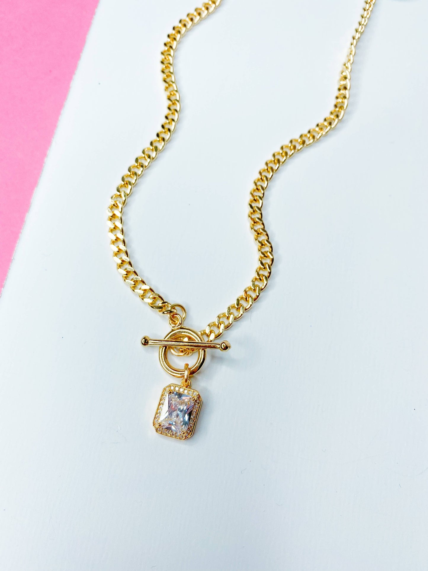 Glam Toggle Necklace